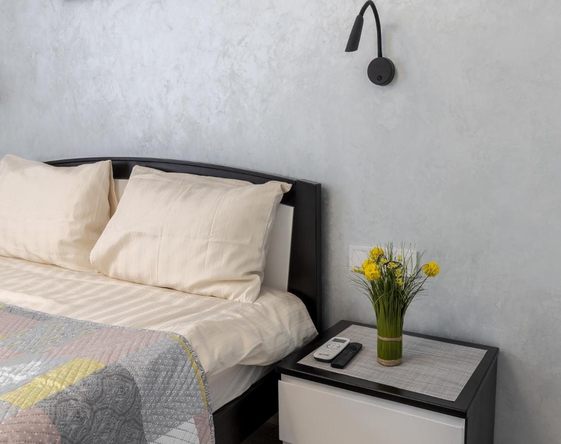 Golden Violin ! Apartments Lviv T Εξωτερικό φωτογραφία