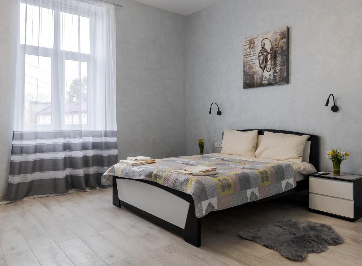 Golden Violin ! Apartments Lviv T Εξωτερικό φωτογραφία