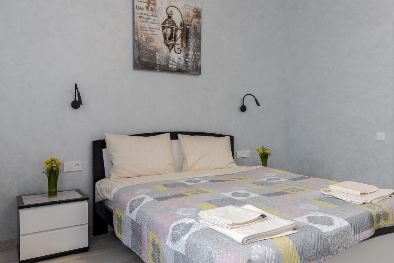 Golden Violin ! Apartments Lviv T Εξωτερικό φωτογραφία