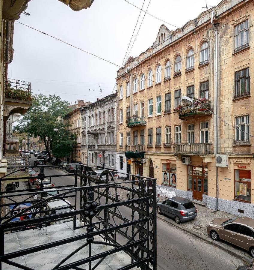 Golden Violin ! Apartments Lviv T Εξωτερικό φωτογραφία